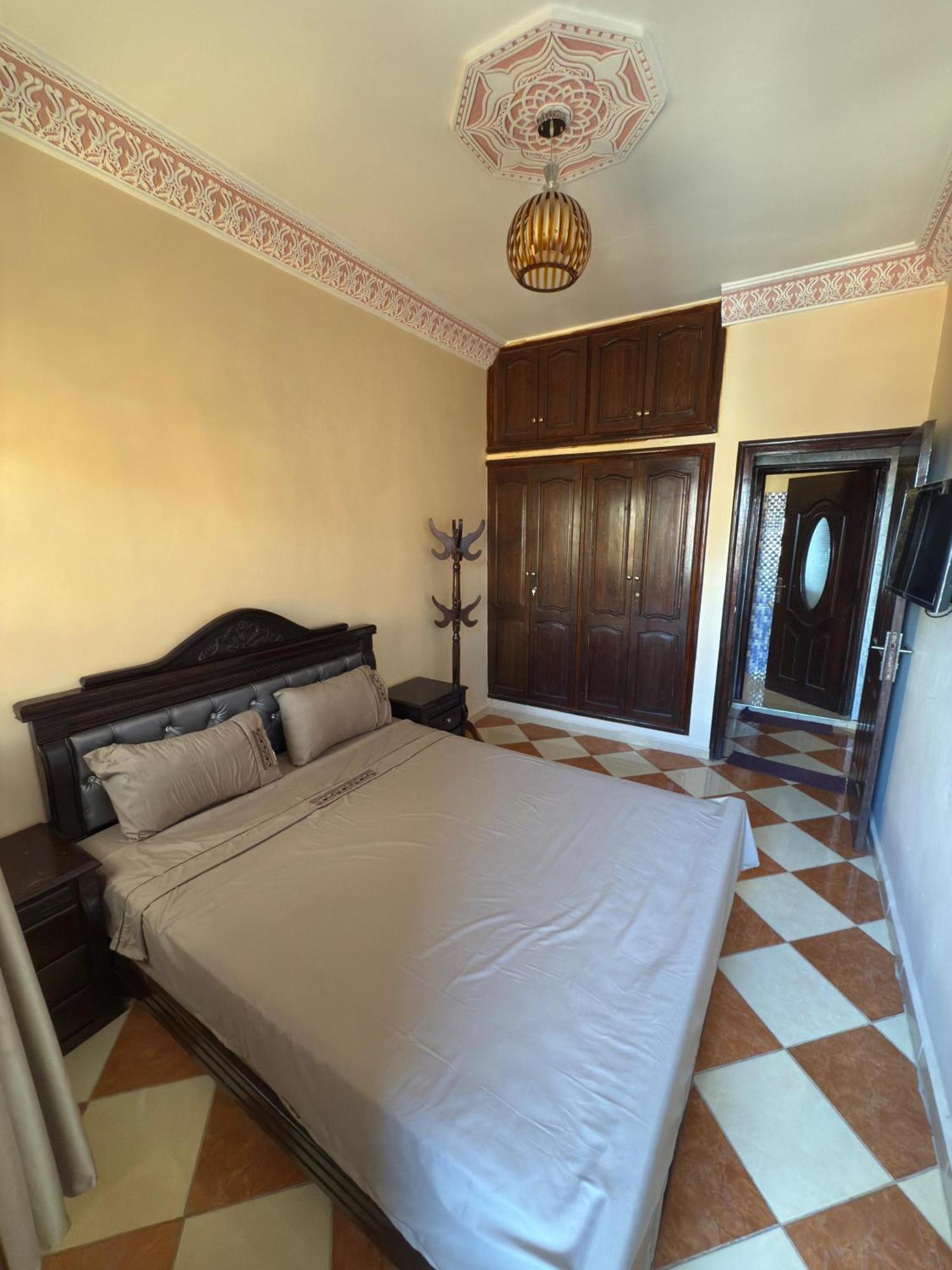 Résidence dikre Uarzazate Habitación foto